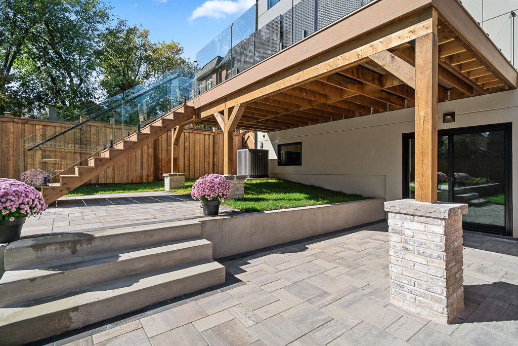 Photo 4 of The Melrose Residence.