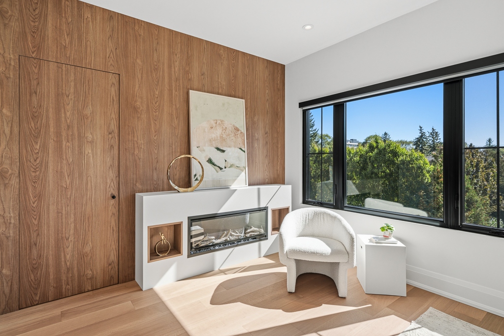 Photo 19 of The Melrose Residence.