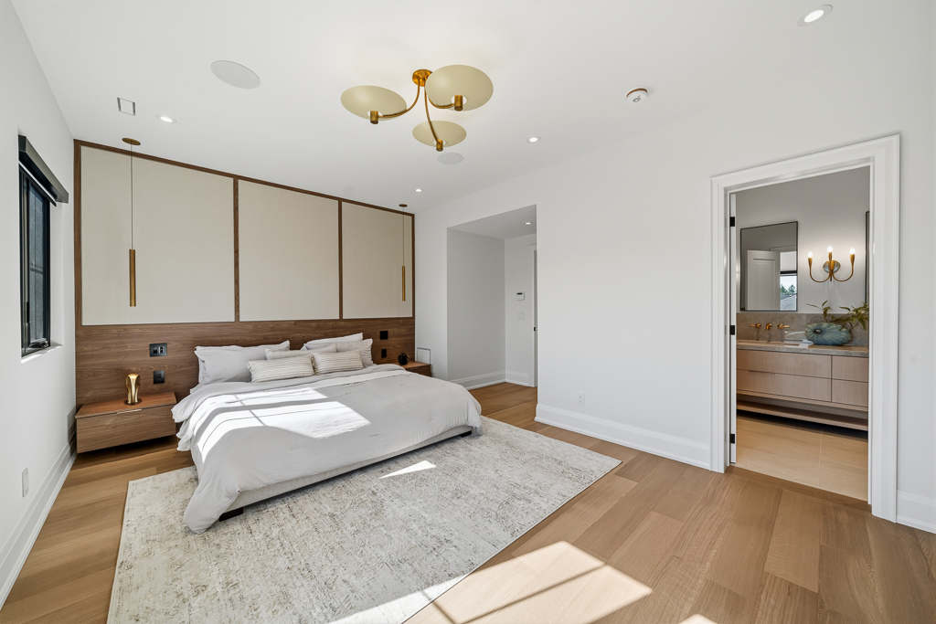 Photo 20 of The Melrose Residence.