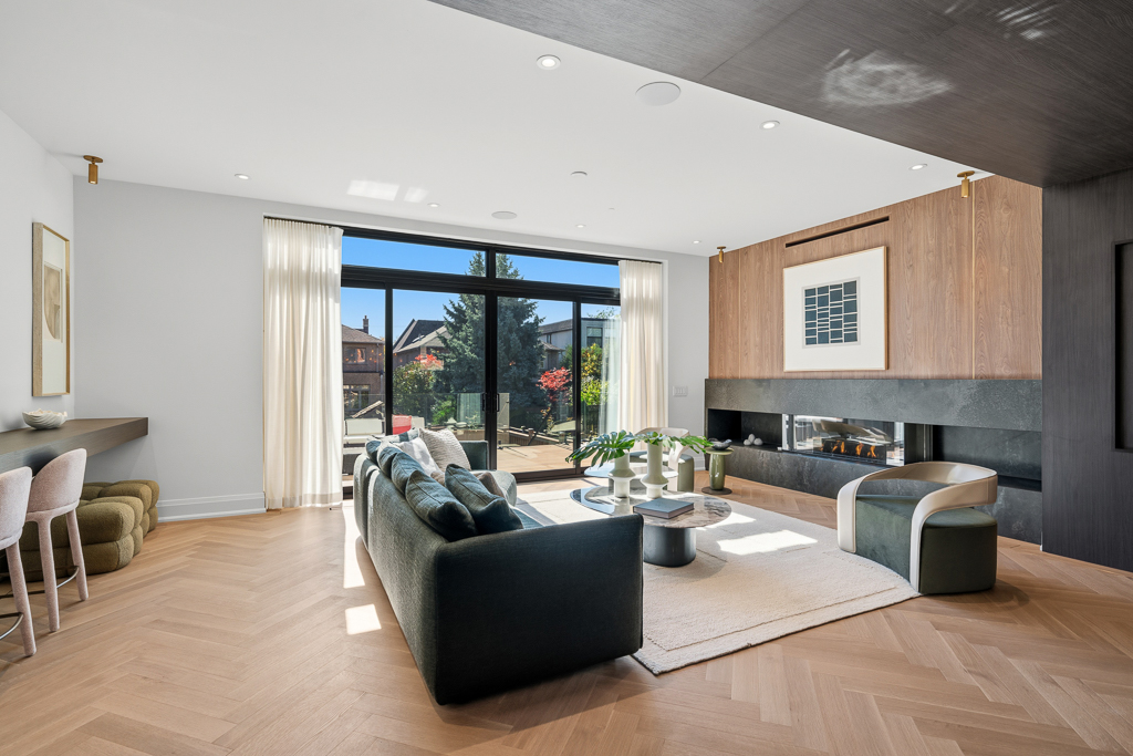 Photo 36 of The Melrose Residence.