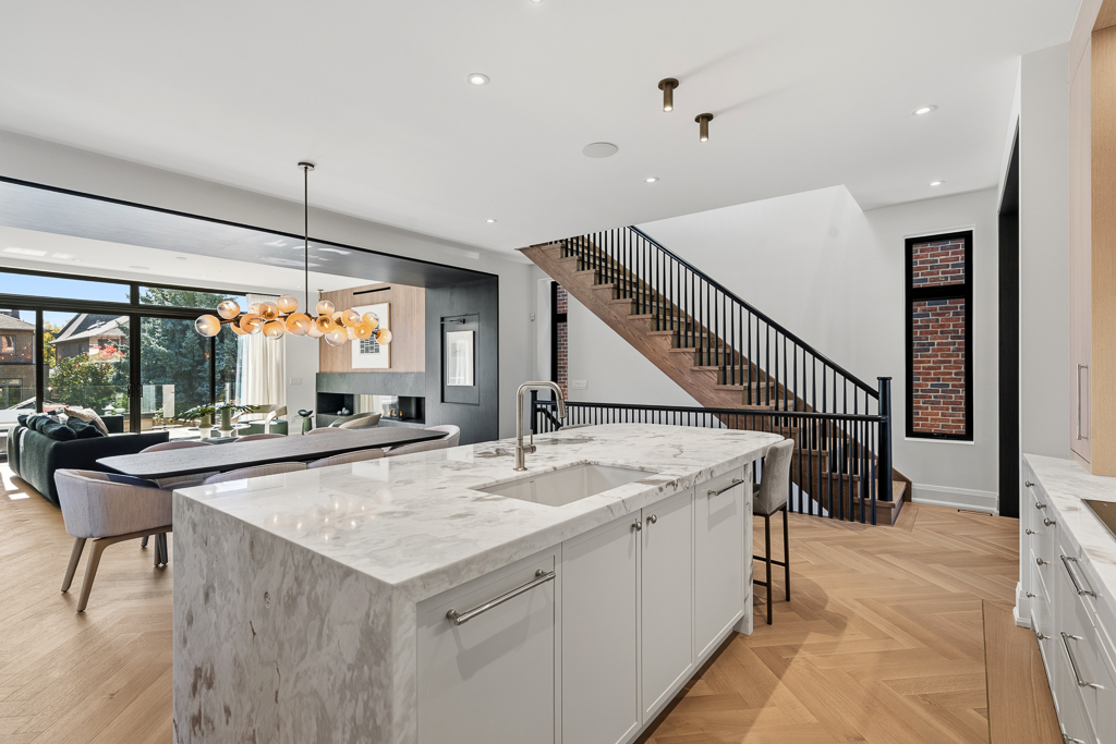 Photo 38 of The Melrose Residence.