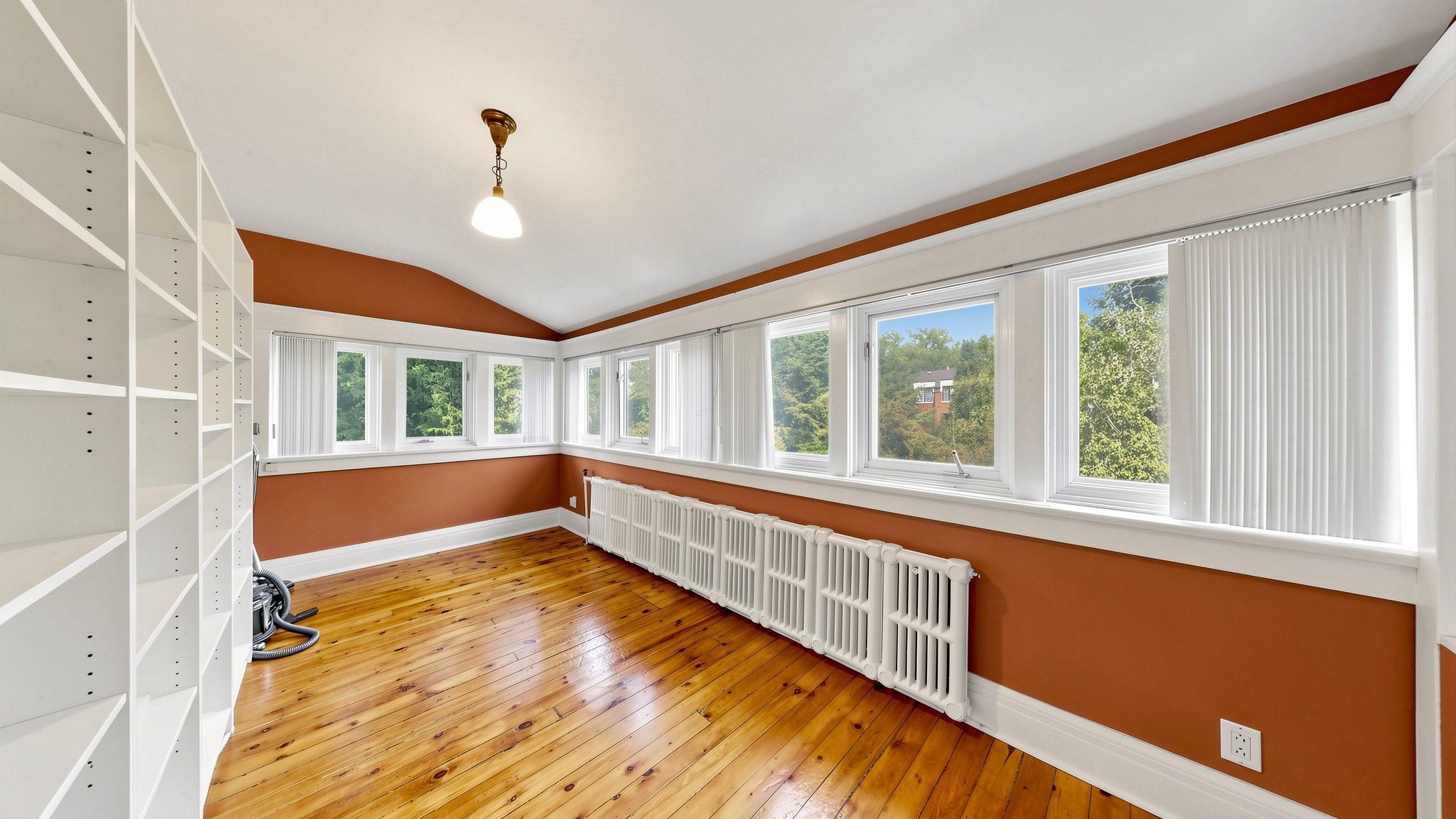 Photo 22 of Sheldrake Boulevard